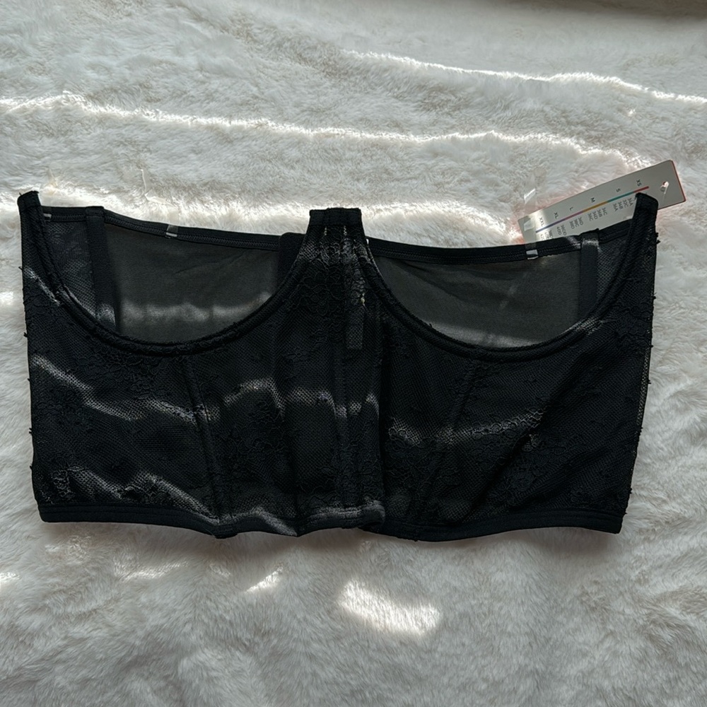 Simple cupless corset